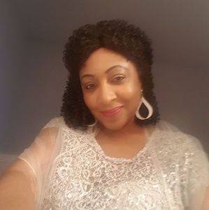 Meet your Posher, Casmin